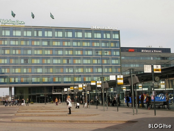 1 – 8    	Helsinki Central railway station http://en.wikipedia.org/wiki/Helsinki_Central_railway_station