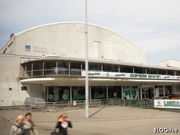 32 	Kisahalli http://en.wikipedia.org/wiki/Töölö_Sports_Hall