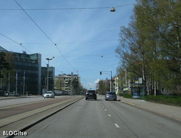 43 	Meilahti Hospital, actually left, behind the first building  http://en.wikipedia.org/wiki/Meilahti_Hospital